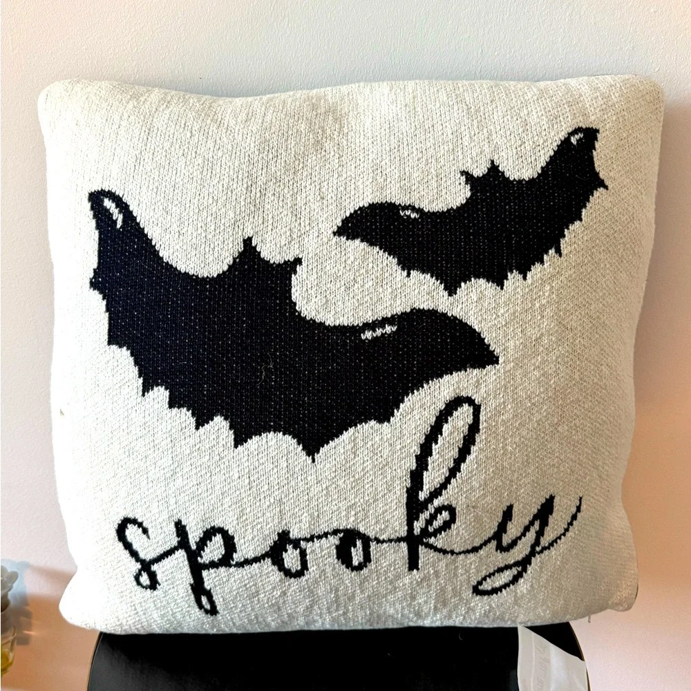 NEW. C&F Home Halloween Spooky Bat Pillow throw. Double Sided. 20” X 20”. 🦇 🎃